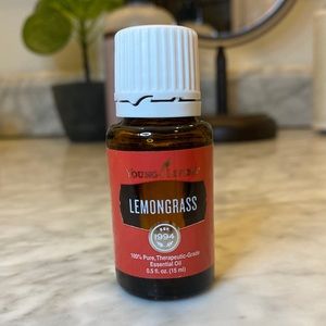✨NEW✨ Lemongrass Young Living Essential Oil